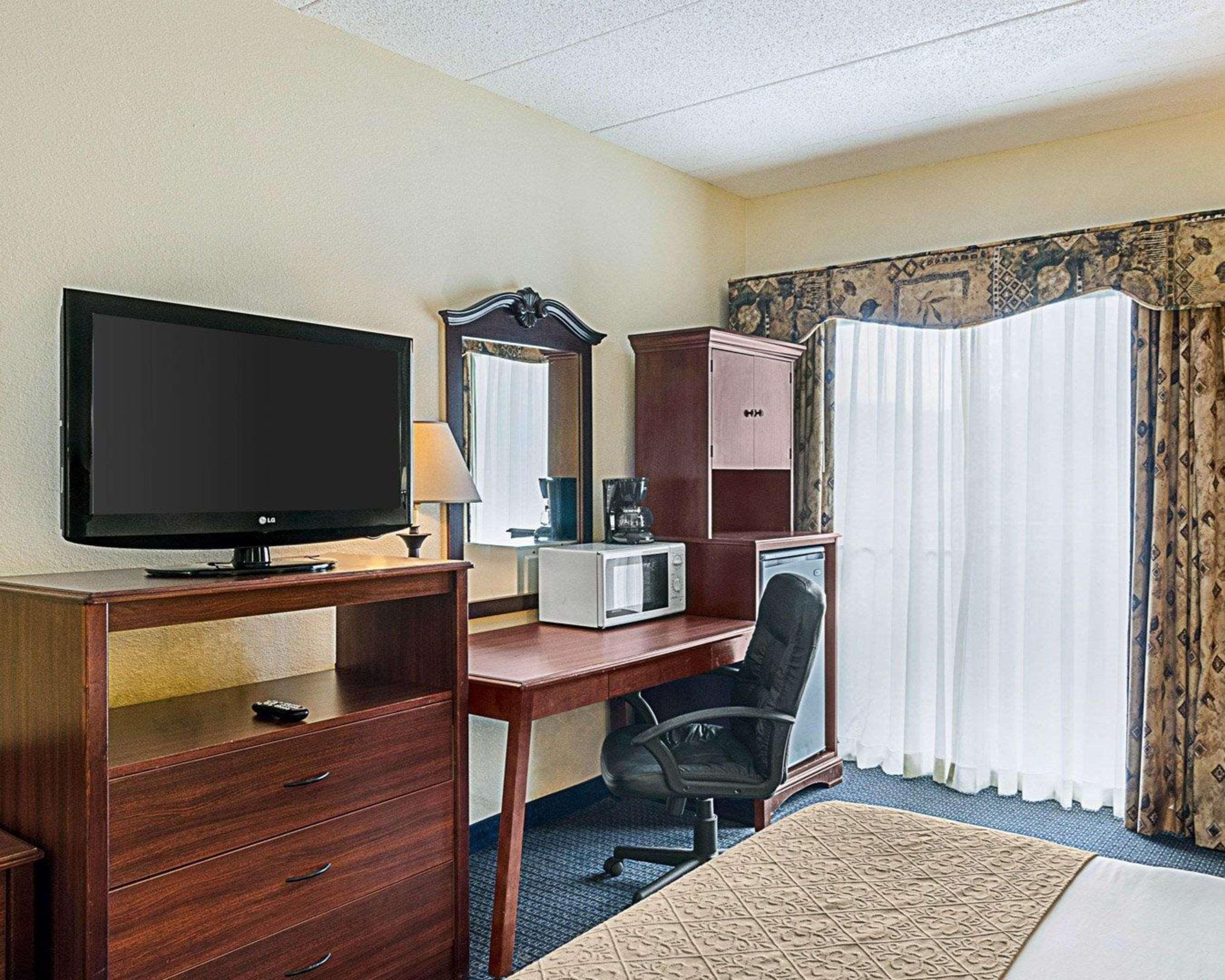 Quality Inn & Suites Worcester Eksteriør billede