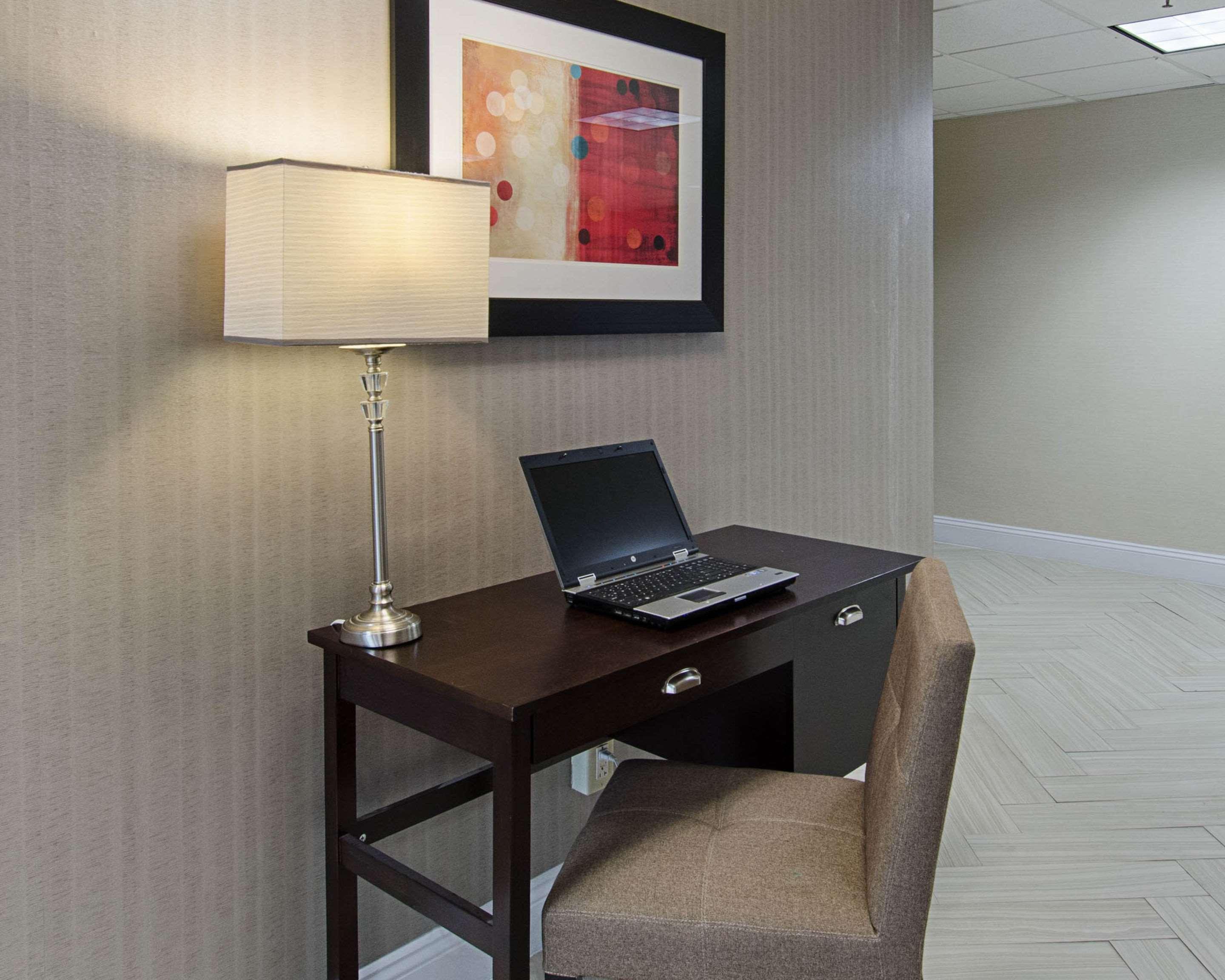 Quality Inn & Suites Worcester Eksteriør billede