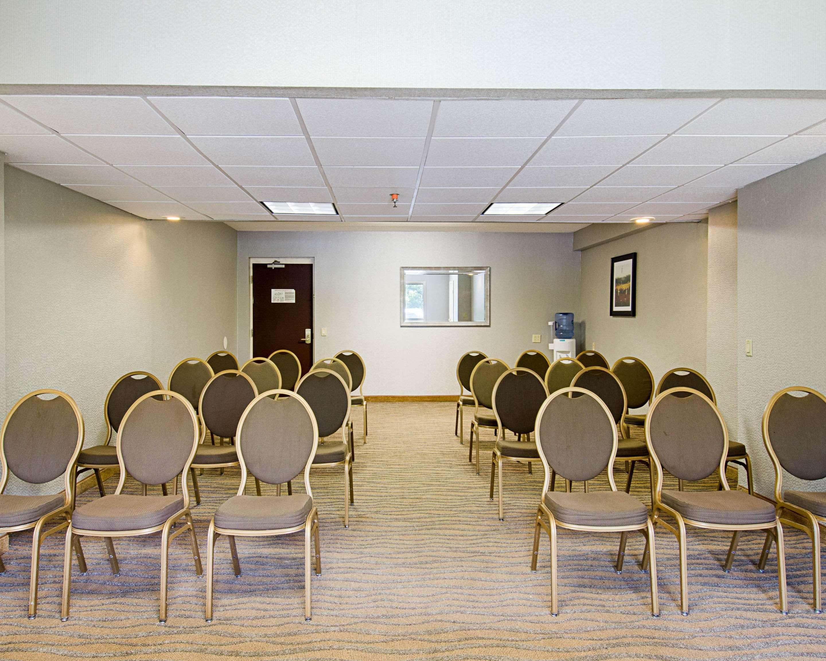 Quality Inn & Suites Worcester Eksteriør billede