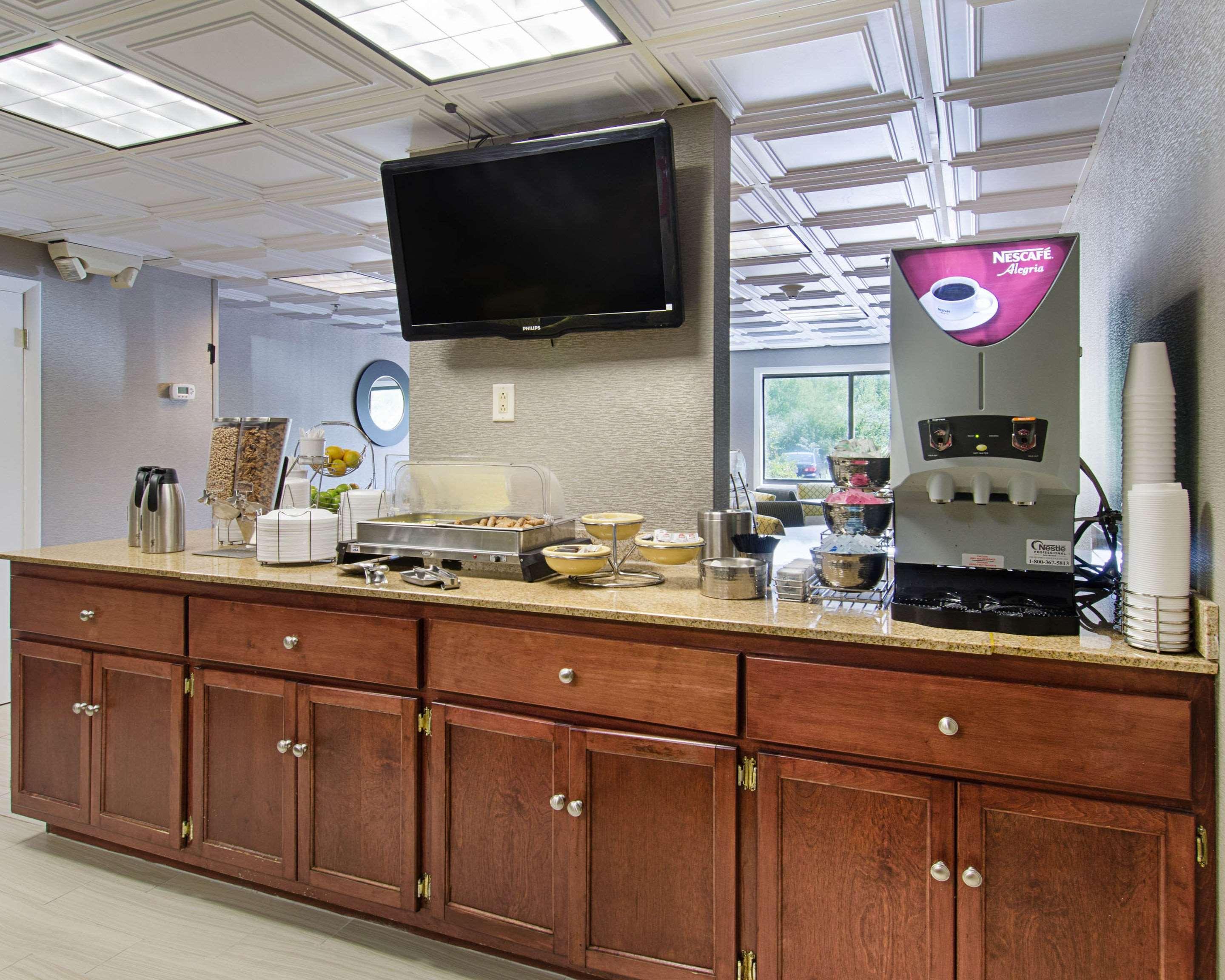 Quality Inn & Suites Worcester Eksteriør billede